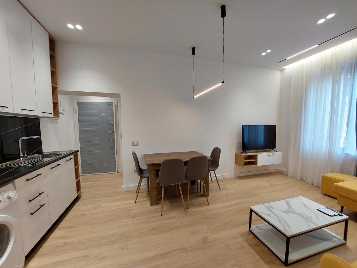Luxury Apartments Blloku Tiran Dış mekan fotoğraf