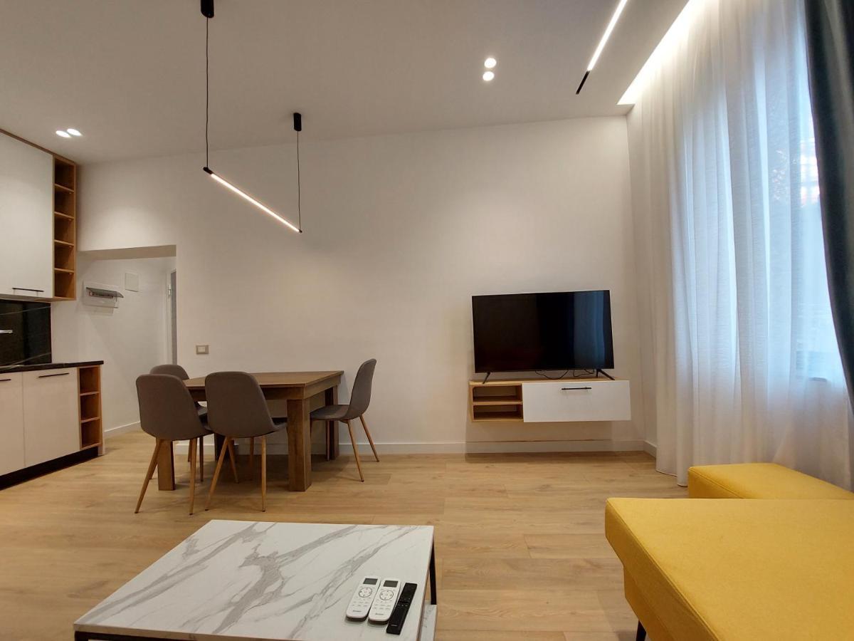 Luxury Apartments Blloku Tiran Dış mekan fotoğraf